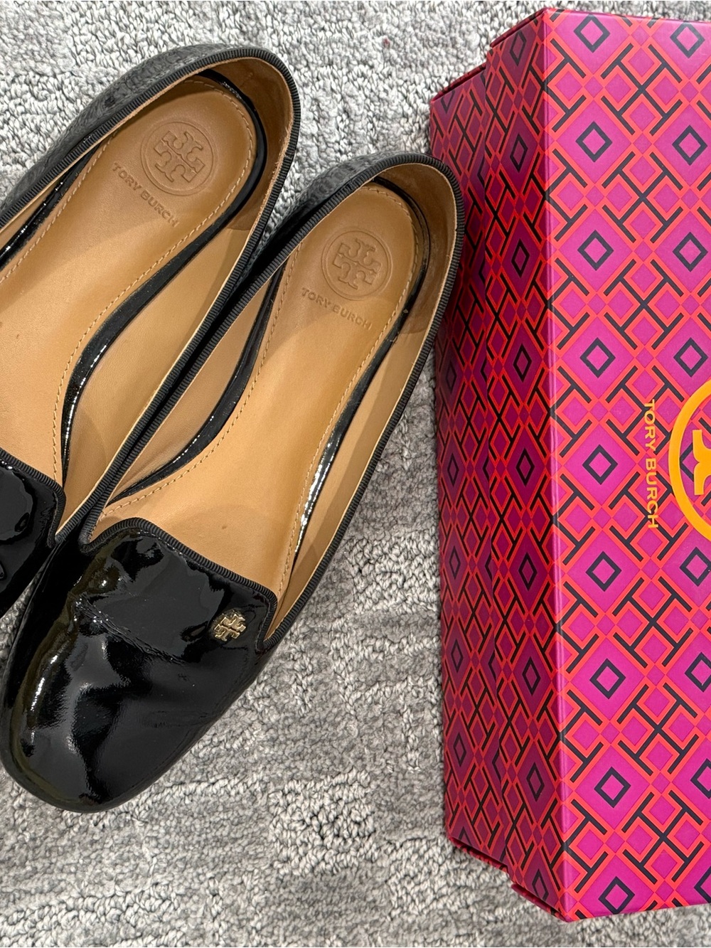 Tory Burch Samantha Black Patent Leather Smoking Slippers / Loafers - size 7